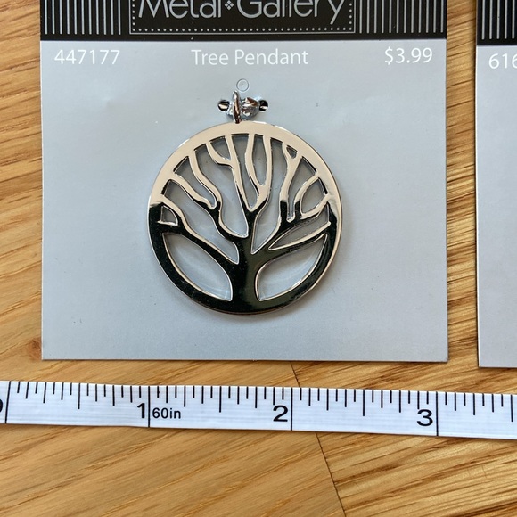 Lot of fun pendants NWT - Picture 2 of 4